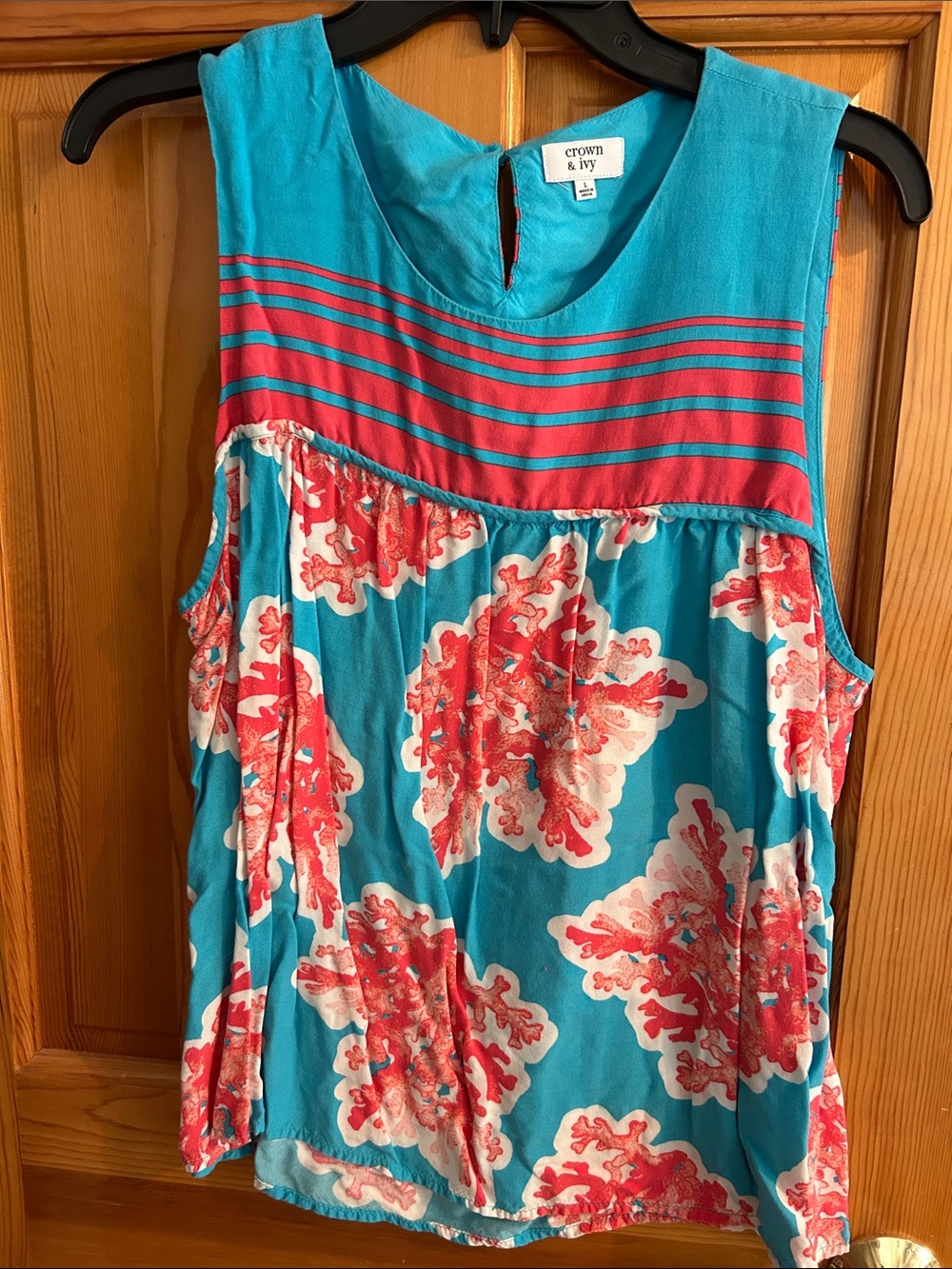 crown & ivy Turquoise Coral Floral Sleeveless Tank